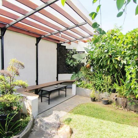 Neo Moritz Homestay Bandung Luaran gambar